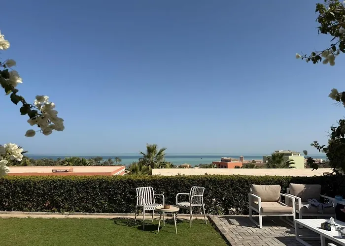 Hill Luxurious 3br Sea View Gouna شقة